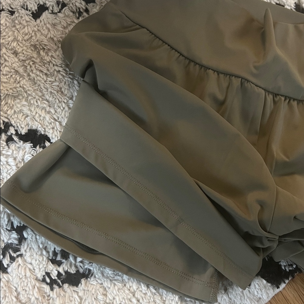 🪅Halara High Waist Dbl Layer Athletic Short SoftlyZero XL olive green 5” inseam - Picture 6 of 6